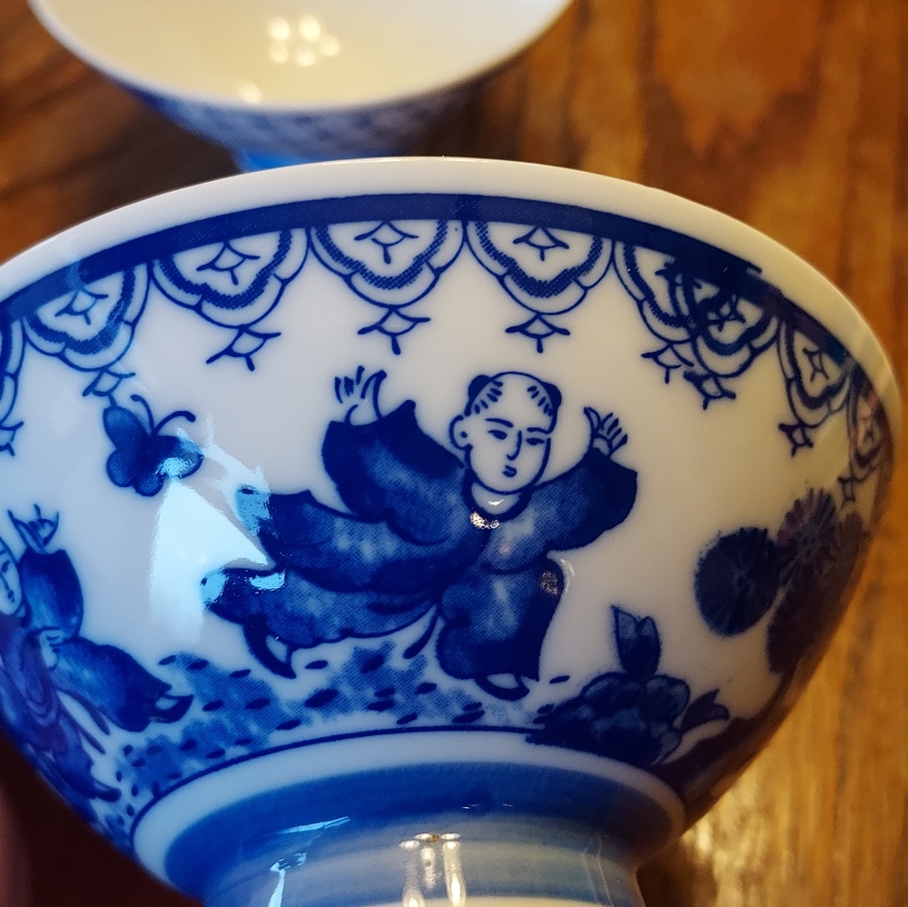 ~Destroyed~ Vintage Japanese Porcelain Bowl - Picture 5 of 5